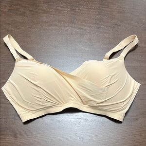 Understance Wireless Champagne Bra